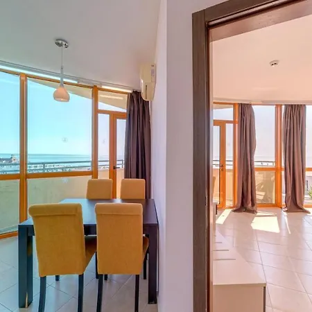 Sunrise Golden Sands