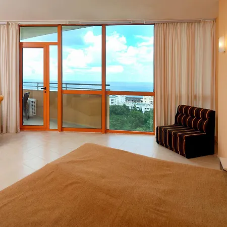 Sunrise Golden Sands Хотел 4*