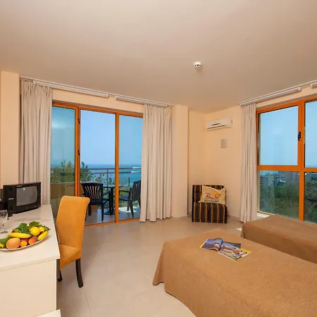 Sunrise Golden Sands